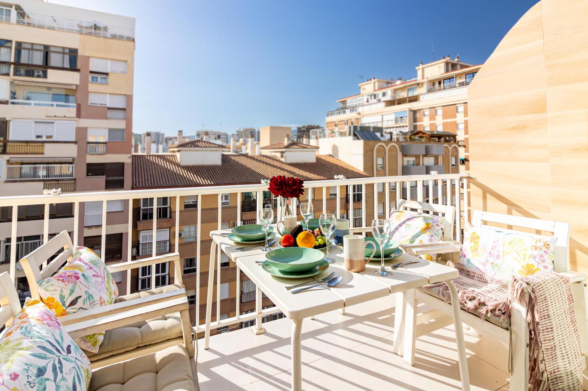 Center Flat Holidays Salitre Apartament *